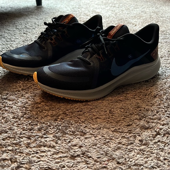 Men’s Nike Quest running shoe - Picture 1 of 4